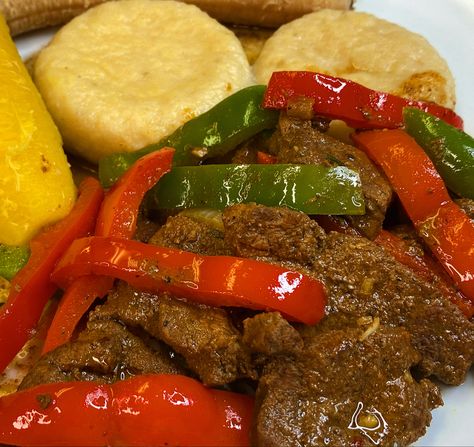 Jamaican Beef Recipes, Liver Stew Recipes, Jamaican Liver Recipe, Beef Liver Recipes How To Cook, Beef Liver Recipes, Liver Stew, Jamaican Breakfast, Offal Recipes, Chicken Liver Recipes