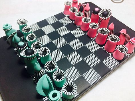 22519058_10156734067818626_6035917051001838434_n | Jana Honnerová | Flickr Clay Chess, Chess Board Game, Polymer Clay Jewelry Tutorials, Pottery Crafts, Pottery Classes, Fimo Clay, Ceramics Ideas Pottery, Chess Pieces, Holiday Projects