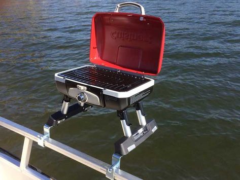 Little in size but big in performance, a good boat grill is hot property on the open water. Here are five of the best boat grills to take out to sea with you. #bbq #grilling #grills #shopping Boat Bbq Ideas, Boat Slip Ideas Marina, Diy Boat Accessories, Boat Accessories Ideas, Pontoon Makeover, Boat Bathroom, Lake Docks, Boat Bbq, Boat Grill