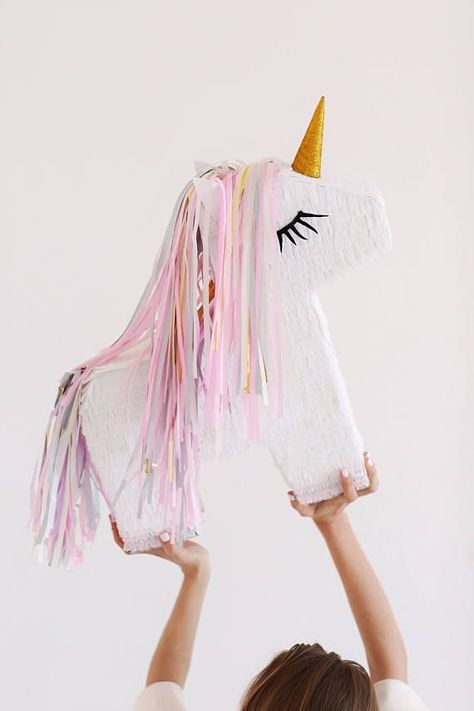 Cutes unicorn pinata I've ever seen! Unicorn Decorations Party, Rainbow Pastel Party, Pink Rainbow Party, Pinata Unicorn, Unicorn Birthday Decor, Pink Unicorn Party, Unicorn Party Ideas, Magical Birthday Party, Unicorn Birthday Party Ideas