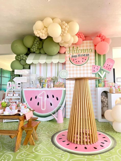 Watermelon Themed Birthday Party Decorations, One In A Melon Backdrop, One In A Melon First Birthday, Watermelon Backdrop, Watermelon Themed Birthday Party, Watermelon Birthday Party Theme, 1 Year Birthday Party Ideas, Baby Shower Watermelon, Baby First Birthday Themes