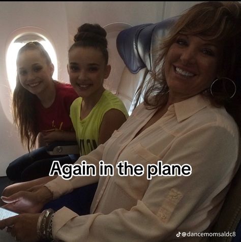 Alya Core, Dance Moms Snapchat, Competitive Swimming Pictures, Dance Moms Memes, Dance Moms Moments, Swimming Pictures, Dance Moms Pictures, Dance Moms Funny, Dance Moms Dancers