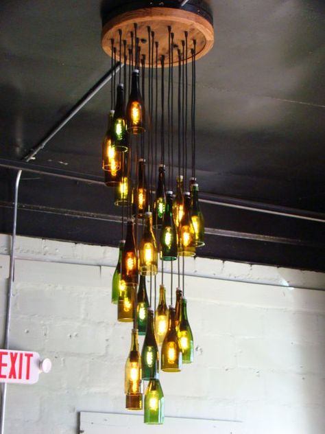 Beer Bottle Chandelier, Wine Bottle Chandelier, Beer Bottle Crafts, Bottle Chandelier, Pools Backyard, Backyard Beach, Wine Bottle Art, Wine Bottle Diy Crafts, Deco Luminaire