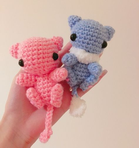 Mew x Swablu Amigurumi Pattern Mew Amigurumi Free Pattern, Crochet Mew Free Pattern, Mew Crochet Free Pattern, Mew Crochet Pattern, Free Crochet Pattern Pokemon, Kawaii Amigurumi Free Pattern, Crochet Mew, Alolan Vulpix, Pokemon Crochet