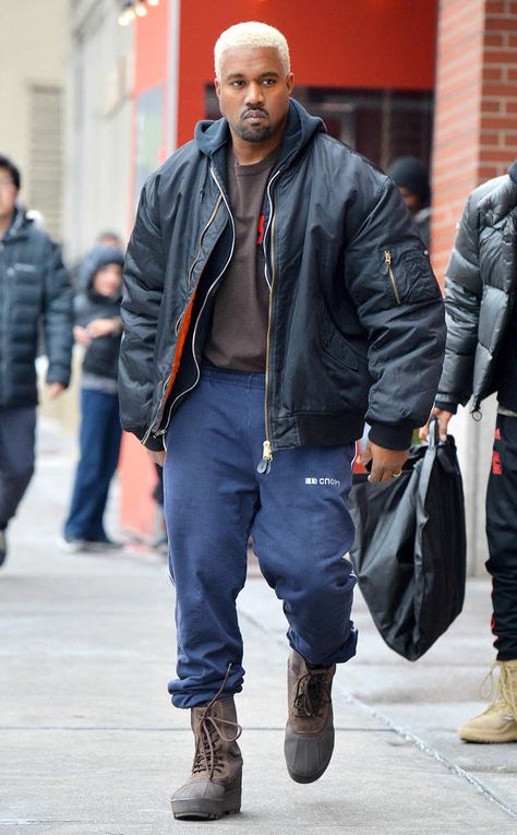 Kanye West from The Big Picture: Today's Hot Photos  Blondie!  The rapper is seen leaving his Manhattan apartment on Saturday morning. Kanye West Outfits, Hi My Friend, Create Your Own Happiness, Kanye Fashion, Kanye West Style, Yeezy Season, Fantasias Halloween, Mode Streetwear, Looks Style