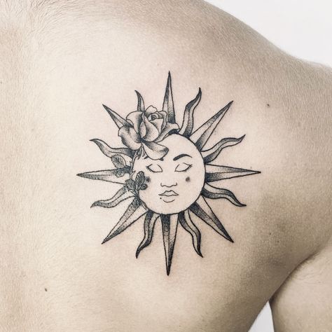 Rose And Sun Tattoo, Sun Rose Tattoo, Sun And Rose Tattoo, Tattoo Sun, Sun And Moon Tattoo, Sibling Tattoos, Sun Tattoos, Tattoo Illustration, Sun Tattoo