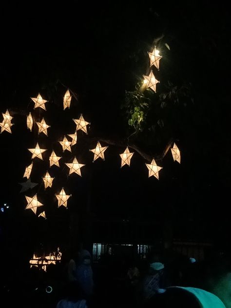 Christmas In Philippines, Christmas Philippines, Tree In The House, Christmas Parol, Philippines Aesthetic, House Philippines, Christmas Snap, Diwali Photography, Diwali