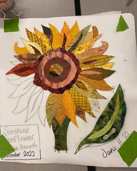 Applique Sunflower Pattern, Collage Quilts Free Pattern, Applique Work Ideas, Sunflower Collage, Sunflower Applique, Collage Quilting, Sunflower Quilt, Sunflower Quilts, Floral Collage