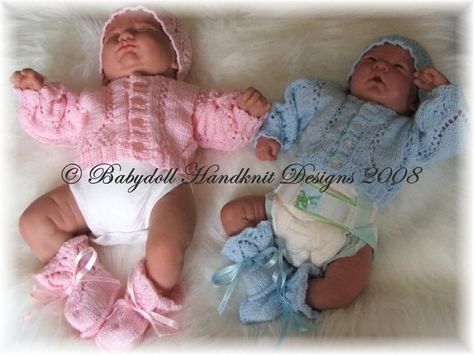 Premature Baby Cardigan, Hat and Bootees Set# Free # knitting pattern link here Preemie Patterns, Designer Knitting Patterns, Handknit Design, Preemie Clothes, Preemie Baby, Baby Cardigan Pattern, Knitting For Charity, Angel Babies, Preemies