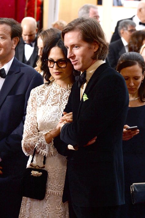 2015 : : Juman Malouf & Wes Anderson : Oscars 87 Juman Malouf, West Anderson, Red Carpet Couples, Oscars 2015, Wes Anderson Films, Oscars Red Carpet, Oscar Fashion, Odd Couples, Oscar Dresses