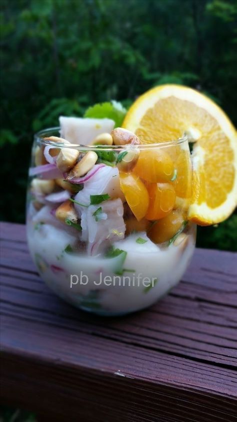 Tilapia Ceviche, Fish Ceviche, Peruvian Ceviche, Ceviche Recipe, Peruvian Cuisine, Bistro Food, Colombian Food, Lobster Recipes, Spanish Dishes