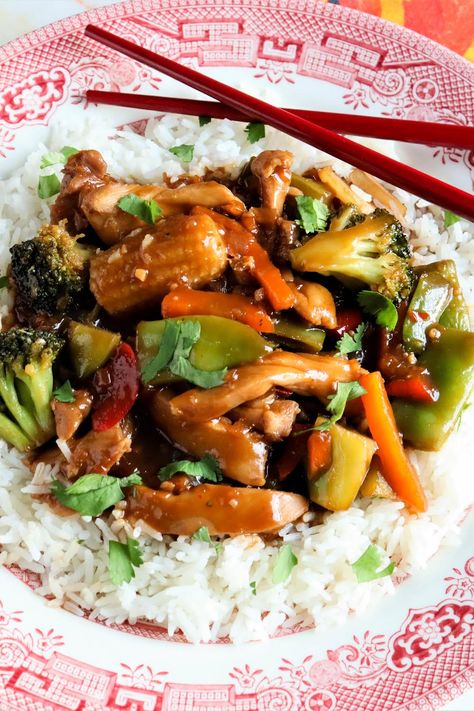 Hunan Chicken Recipe, Hunan Chicken, Easy Orange Chicken, Potato Bacon Soup, Shrimp Toast, Restaurant Inspired Recipes, Asian Noodle, Asian Pork, Thanksgiving Dinner Recipes