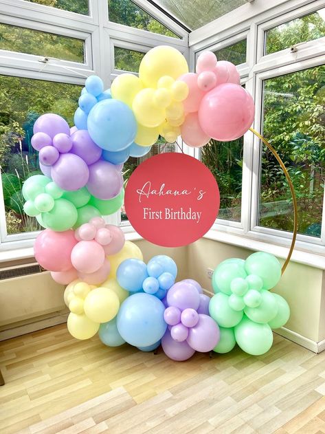 Balloon Hoop Ideas, Balloon Hoop, Balloon Company, 5 Birthday, Personalized Board, Second Birthday Ideas, Pastel Balloons, Balloon Delivery, Colour Theme