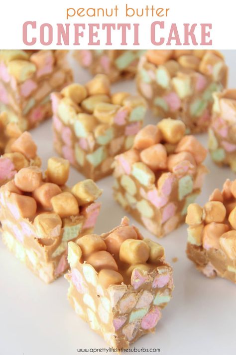 This Peanut Butter Confetti Cake is a family favourite recipe!  Full of delicious peanut butter, butterscotch and marshmallow flavours! Peanut Butter Marshmallow Squares, Easter Egg Sugar Cookies, Yummy Easter Desserts, Peanut Butter Squares, Peanut Butter Marshmallow, Cookies Healthy, Easy Peanut Butter Cookies, Confetti Cake, Butterscotch Chips