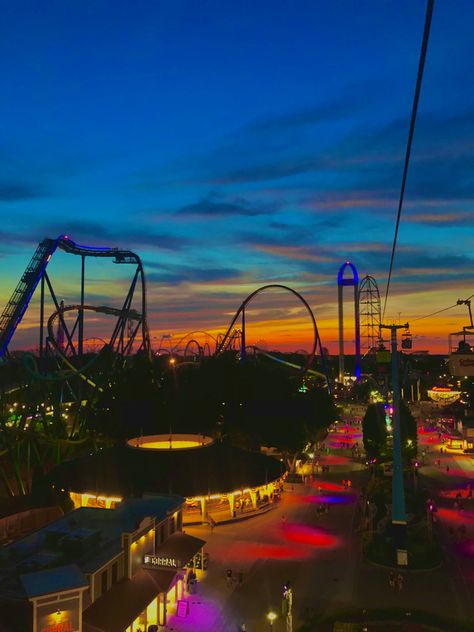 Cedar Point Wallpaper, Cedar Point Aesthetic, Coaster Aesthetic, Cedar Point Ohio, Best Roller Coasters, Nice Scenery, Cedar Point Amusement Park, Canadas Wonderland, Planet Coaster