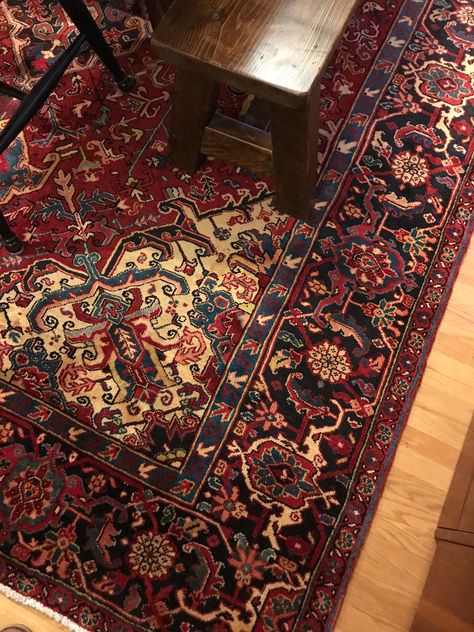 Persian Rug Entryway, Traditional Persian Rug, Red Persian Rug Aesthetic, Persian Home Decor Interior Design, Persian Carpet Aesthetic, Persian Rug Aesthetic, Persian Room, Rug On Carpet, Carpet For Room