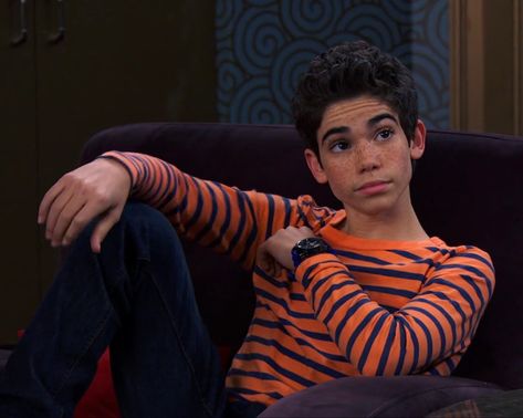 Camron Boyes Jessie, Disney Guys Characters, Hey Jessie Disney, Luke From Jessie, Hot Cartoon Character Disney, Cameron Boyce Jessie, Hear Me Out Characters Male, Hear Me Out Characters, Jessie Disney Channel