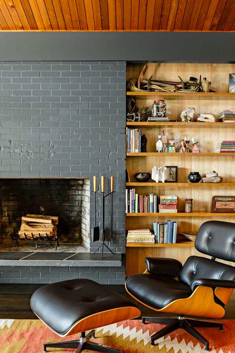 Midcentury Fireplaces, Midcentury Modern Fireplace, Mid Century Modern Fireplace, Mid Century Fireplace, Modern Apartment Decor, Mid Century Living Room, Mid Century Modern Living, Mid Century Modern Living Room, Design Remodel