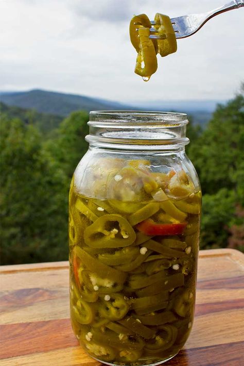 Pickled Jalapenos are a delicious addition to nachos, burgers, pizza, sandwiches, soups and so much more! Make a jar for now or a few to enjoy this winter! How To Jar Jalapenos, Jared Jalapenos, Pickled Jalepeno Recipes Refrigerator, Pickled Jalepeno Recipes Canned, Pickles Jalapenos Recipe, Whole Pickled Jalapenos Recipe, How To Pickle Jalapenos, Pickled Jalepeno Recipes, Pickled Jalapenos Recipe Canning