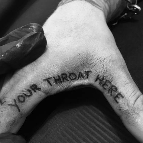 Hals Tattoo Mann, Unique Hand Tattoos, Gotik Tattoo, Throat Tattoo, Scary Tattoos, Neck Tattoo For Guys, Hand Tattoos For Guys, Badass Tattoos