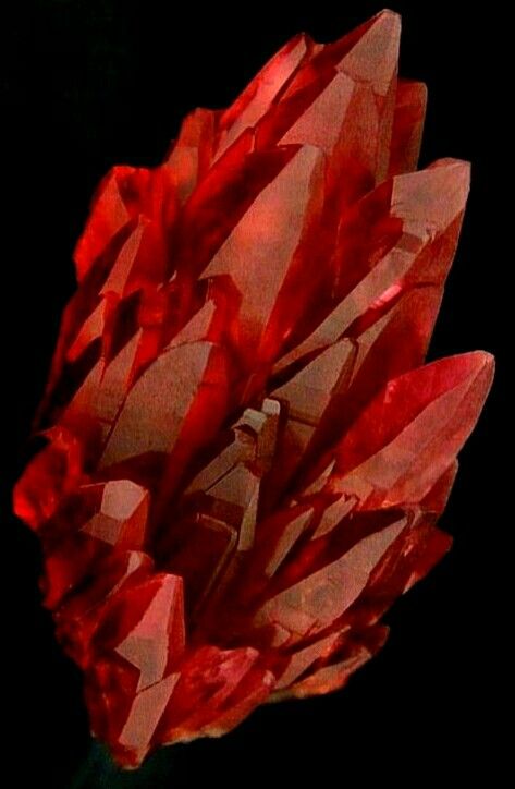 Red Ruby Aesthetic, Red Crystals Aesthetic, Ruby Aesthetic Gem, Red Crystals Stones, Hawke Dragon Age, Gem Ruby, Crystal Aesthetic, Geology Rocks, Abstract Tattoo