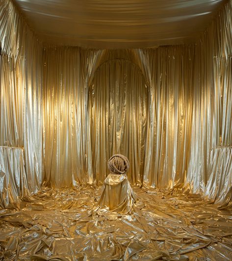 PalazzoGrassiTeens | Byars is elephant ... James Lee, Gold Curtains, Gold Aesthetic, God Jul, Stage Set, Gold Party, Stage Design, Gold Art, My New Room