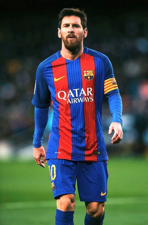 Lionel Messi Body Measurements Stats Messi Body, Messi 2017, Messi 2016, Messi Goat, Messi Poster, Lio Messi, Cracked Wallpaper, Lionel Messi Fc Barcelona, Lionel Messi Barcelona