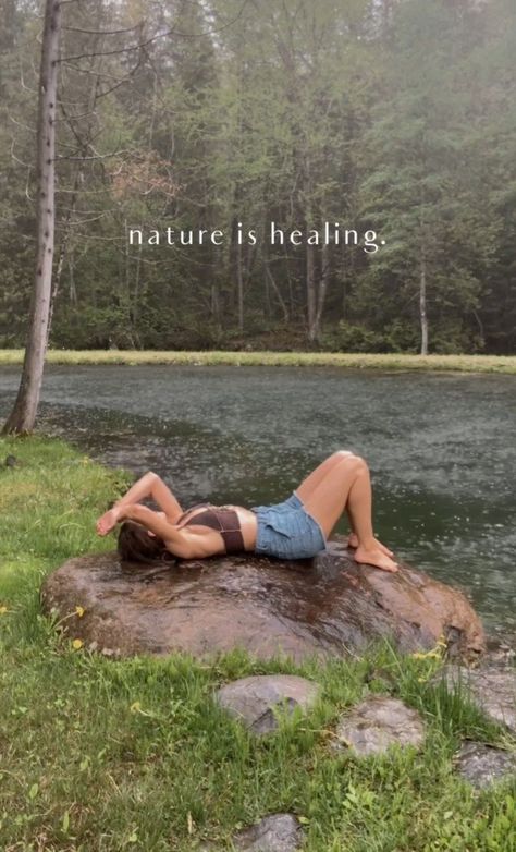 Free Spirit Women Aesthetic, Girl World Aesthetic, Being In Nature Aesthetic, Calming Nature Aesthetic, Natural Girl Aesthetic, Unplugged Lifestyle, Kind Girl Aesthetic, Free Girl Aesthetic, New Life Aesthetic