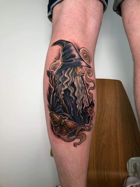 Wizard Sleeve Tattoo, Gandalf Tattoo Art, Wizard Tattoo Ideas, Wizard Tattoo For Men, Wizard Tatoos, Traditional Wizard Tattoo, Wizard Tattoo Design, Gandalf Art, Lotr Sleeve