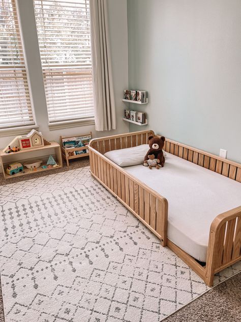 Montessori Toddler Bedroom, Montessori Toddler Rooms, Montessori Floor Bed, Toddler Floor Bed, Toddler Boy Room Decor, Toddler Bedroom, Toddler Room Decor, Baby Boy Room Decor, Kids Bedroom Inspiration