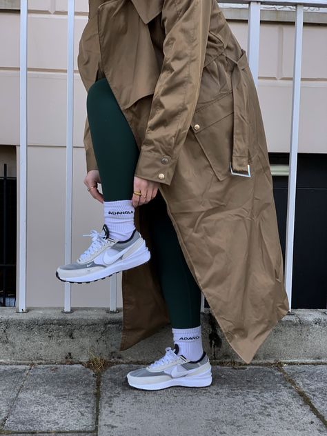 Trench coat outfit, adanola leggings, nike waffles Nike Waffle One Womens Outfit, Waffle One Nike Outfit, Nike Waffle One Outfit Men, Sacai Nike Outfit, Nike Waffle Outfit, Nike Sacai Waffle Outfit, Nike Waffle One Outfit, Outfit Sepatu, Adanola Leggings