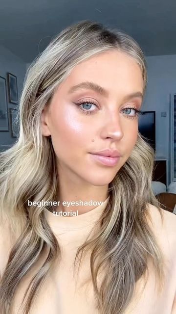 Charlotte Tilbury Eyeshadow Tutorial, Charlotte Tilbury Makeup Tutorial, Charlotte Tilbury Palette, Kaitlynn Bell, Charlotte Tilbury Eyeshadow Palette, Charlotte Tilbury Eyeshadow, Brighter Eyes, Easy Eyeshadow, Charlotte Tilbury Makeup