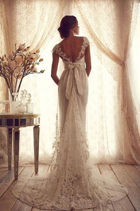 vintage wedding dresses with lace and ribbon Vintage Style Wedding Dresses, Anna Campbell, Vintage Style Wedding, Vestidos Vintage, Zuhair Murad, Wedding Dress Shopping, Gorgeous Gowns, Beautiful Wedding Dresses, Event Styling