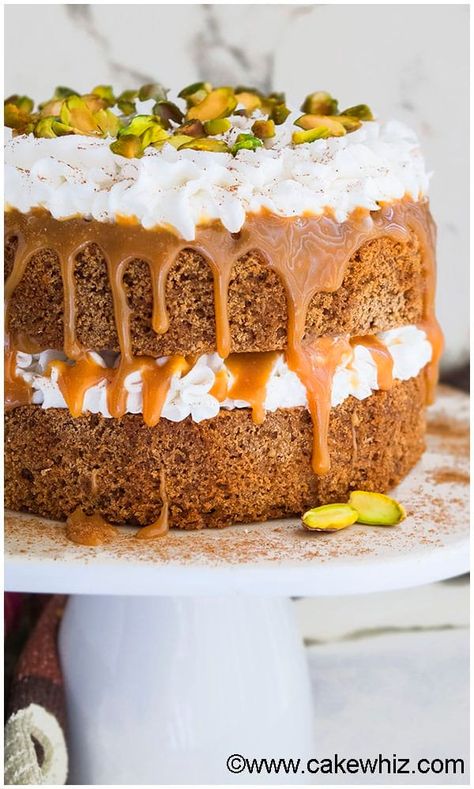 Easy Spice Cake {Chai Tea Cake} - CakeWhiz Chai Spice Cake, Chai Cake, Cake With Buttercream Frosting, Fall Cake Recipes, Spice Cake Recipes, Tea Cakes Recipes, Thanksgiving Cakes, Cake With Buttercream, Fall And Thanksgiving