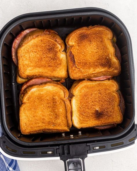 Air Fryer Grilled Ham and Cheese - Air Frying Foodie Air Fryer Ham And Potatoes, Air Fryer Sandwich Recipes, Ham And Cheese Sandwiches, Toasted Sandwiches, Air Fryer Recipes Appetizers, Air Fryer Recipes Snacks, Grilled Ham And Cheese, Air Fryer Cooking Times, Grilled Ham