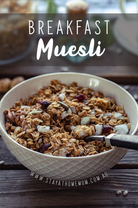 Muesli Recipe Breakfast, Muesli Recipe, Rice Bubbles, Stay At Home Mum, Dried Apples, Home Stay, Meals In A Jar, Dried Apricots, Honey And Cinnamon