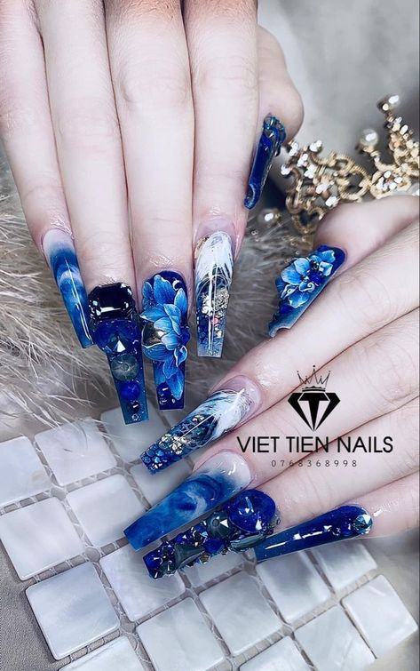 Almond Acrylic Nails Designs, Lux Nails, Blue Gel Nails, Purple Acrylic Nails, Fantasy Nails, Butterfly Nail Art, Blue Acrylic Nails, Fancy Nails Designs, Glamour Nails