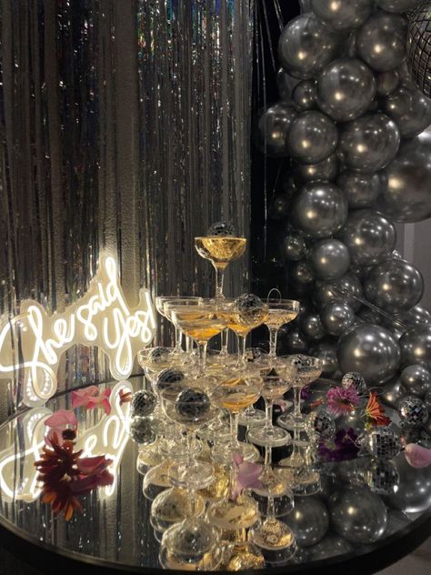 Glitz And Glam Party Aesthetic, Elegant Disco Theme Party, Sparkle Disco Bachelorette, Boujee Party Decor, Glitz Birthday Party, Glitz And Glam Bachelorette Party Ideas, Glam Birthday Party Decorations, Glitz And Glam Birthday Party Decorations, Bachelorette Themes Disco