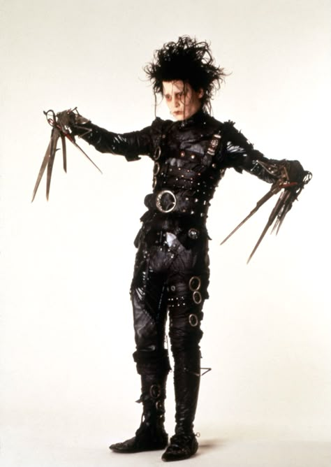 Edward Scissorhands - 1990 Edward Scissorhands Costume, Edward Scissor, Scissor Hands, Scissors Hand, Tim Burton Movies, Johnny Depp Pictures, Tim Burton Art, Tim Burton Films, Tim Burton Movie