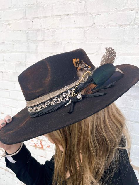 black custom feather hat Womens Black Felt Hat, Brimmed Hats For Women, Flat Brim Western Hat, Western Wide Brim Hat, How To Layer Hat Bands, Cowgirl Hat With Feather, Fabric Hat Bands, Boho Cowgirl Hat, Feathers For Hats