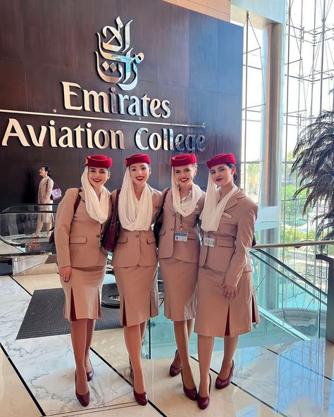 Emirates Aviation College, Flight Attendant Emirates, Air Hostess Aesthetic, Flight Attendant Aesthetic, Job Dream, Cabin Crew Jobs, Aviation College, Emirates Flights, Air Hostess Training