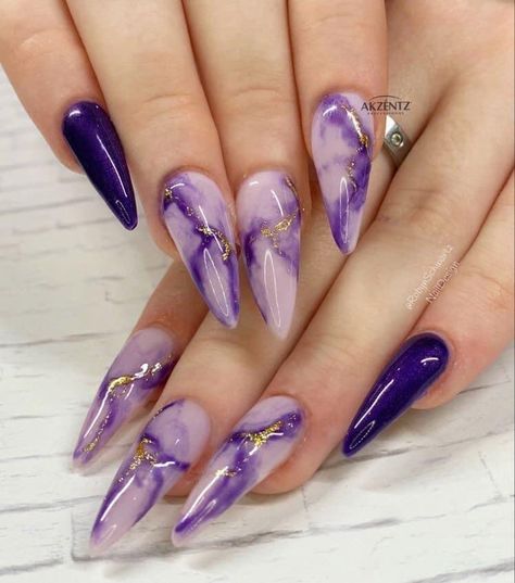 Purple Nail Art, Purple Acrylic Nails, Purple Nail Designs, Lavender Nails, Stiletto Nails Designs, Almond Nails Designs, Makijaż Smokey Eye, Almond Acrylic Nails, Nails Polish