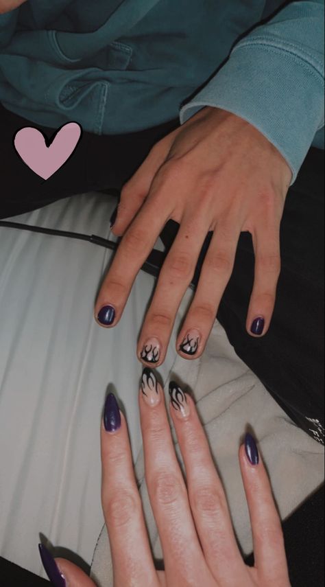 Relationship Nails Designs, Guy Gel Nails, Matching Couple Nails Goth, Male And Female Matching Nails, Painting Boyfriends Nails, Matching Nails With Boyfriend Spiderman, Couple Nails Matching Black, Nail Designs For Couples, Boyfriend And Girlfriend Nail Ideas