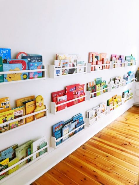 Diy Bookshelf Kids, Bookshelf Diy, Kids Room Bookshelves, Kids Bookshelf, Crate Bookshelf, Floating Bookshelves, Ikea Bookshelves, Ikea Kids, Dog House Diy