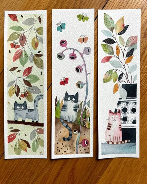 Painting Bloxburg, Handmade Bookmarks Diy, Learn Watercolor Painting, Christmas Bookmarks, Watercolor Flowers Tutorial, Creative Bookmarks, Learn Watercolor, Christmas Painting, Watercolor Bookmarks