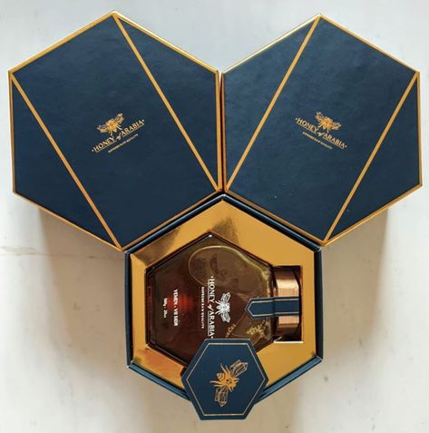 Luxury Honey Packaging, Lux Packaging, Hexagon Packaging, Honey Branding, Luxury Perfume Packaging, Hexagon Box, Dubai Food, Hexagon Logo, Honey Brand