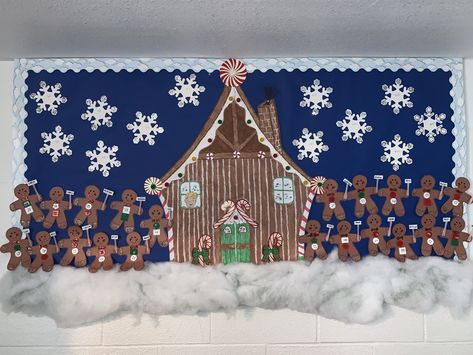 Ginger Bread Man Bulletin Board Ideas, Gingerbread Themed Bulletin Board, Ginger Bread Bulletin Board Ideas, Gingerbread House Bulletin Board Ideas, House Bulletin Board Ideas, Gingerbread Bulletin Board Ideas, Gingerbread House Bulletin Board, Gingerbread Man Bulletin Board, Gingerbread Bulletin Board