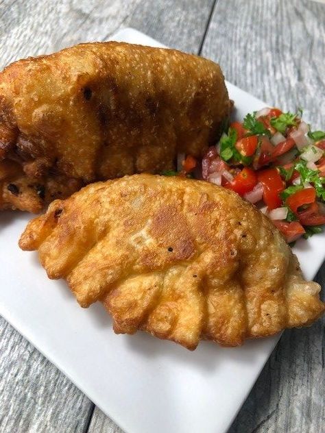 Turkey Empanadas, Leftover Thanksgiving, Thanksgiving Turkey Leftovers, Island Breeze, Thanksgiving 2020, Turkey Meat, Empanadas Recipe, Thanksgiving Leftovers, Turkey Sandwiches