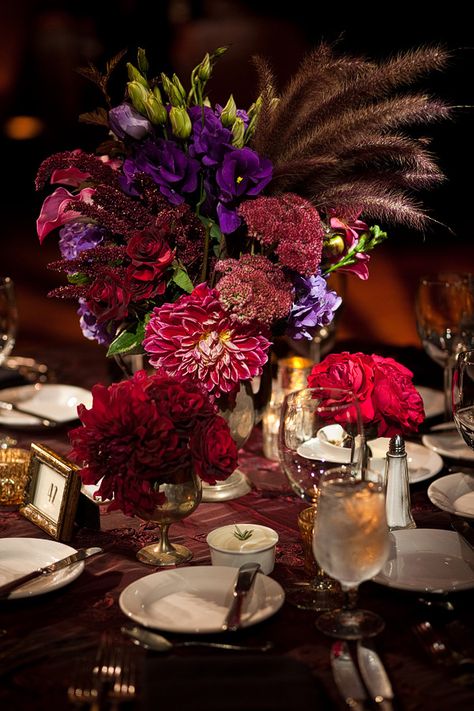 Art Deco Inspired Wedding Purple Art Deco Wedding, Art Deco Floral Arrangements, Art Deco Wedding Decorations, Art Deco Wedding Flowers, Purple Centerpiece, Art Deco Centerpiece, Purple Art Deco, Art Deco Inspired Wedding, Wedding Flowers Centerpieces