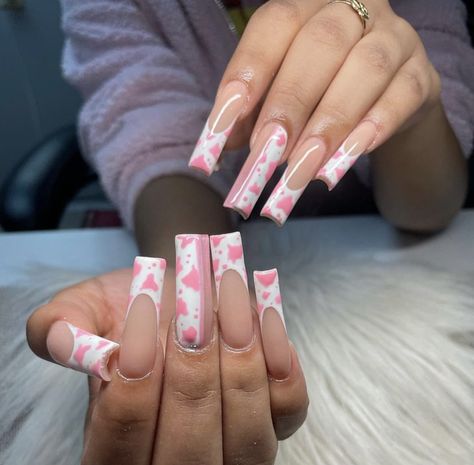 Cow French Tip Nails Pink, Cow Square Nails, Pink Cow French Tip Nails, Pink Cow Print Nails Acrylic Long, Acrylic Nail Designs Cow Print, Cow Acrylic Nail Designs, Heart Cow Print Nails, Cute Cow Nail Designs, Short Nail Designs Cow Print